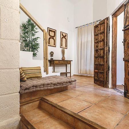 Exotic Little Palace City Center Аликанте Экстерьер фото